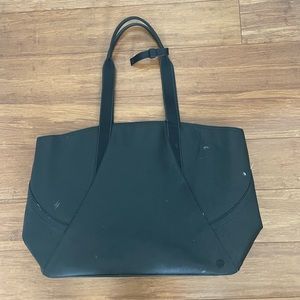Black Lululemon gym/work bag